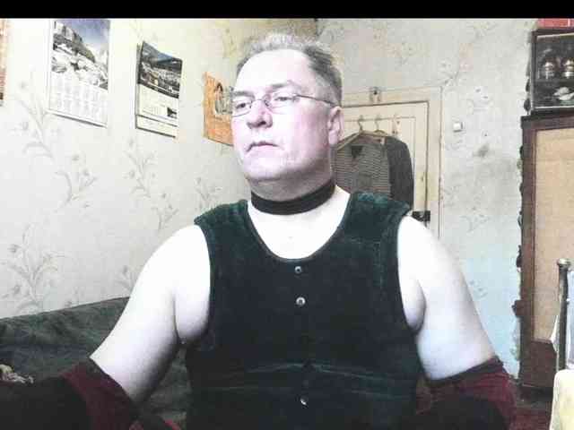 HotSlutXXX