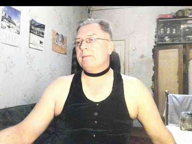 HotSlutXXX