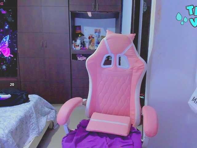 HUGETITS90XX