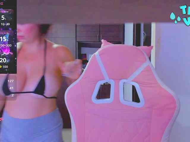 HUGETITS90XX webcam