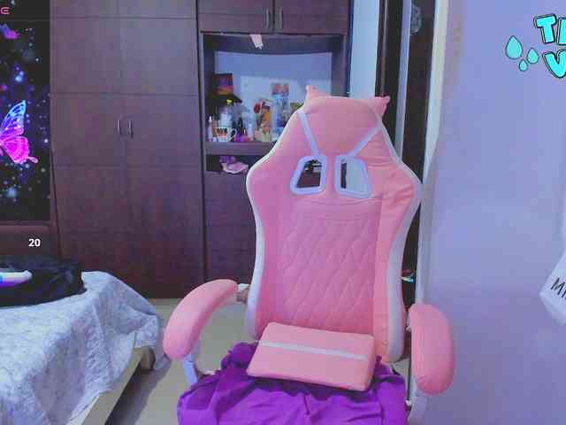 HUGETITS90XX