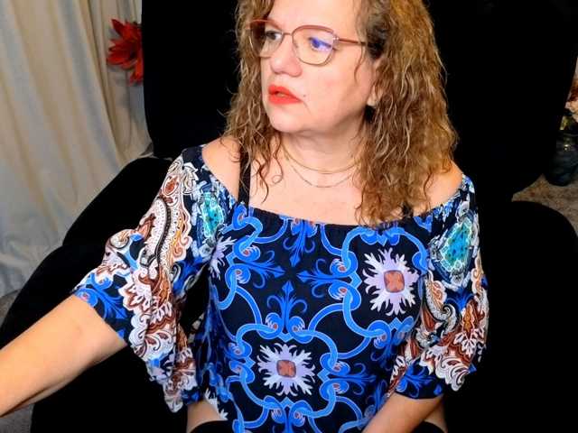 maggiemilff68 live cam on BongaCams