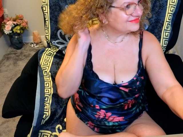 maggiemilff68 live cam on BongaCams