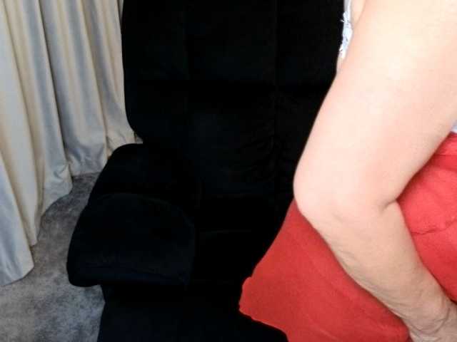 maggiemilff68 live cam on BongaCams