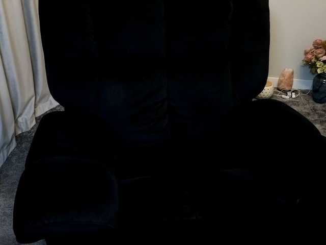 maggiemilff68 live cam on BongaCams