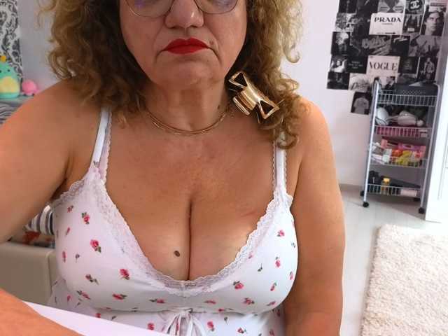 maggiemilff68 live cam preview