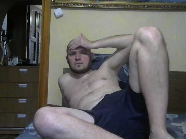 model_777 — live male cam