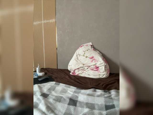 Redfox777 live cam on BongaCams