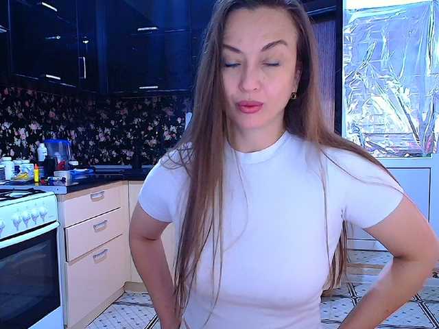 Redfox777 live cam on BongaCams