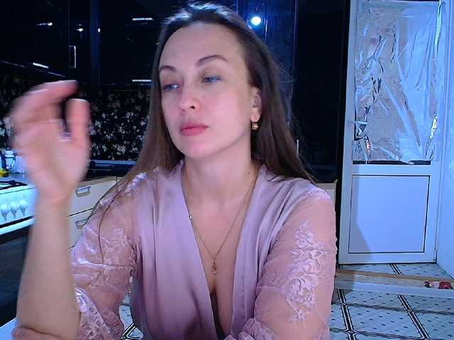 Redfox777 live cam on BongaCams