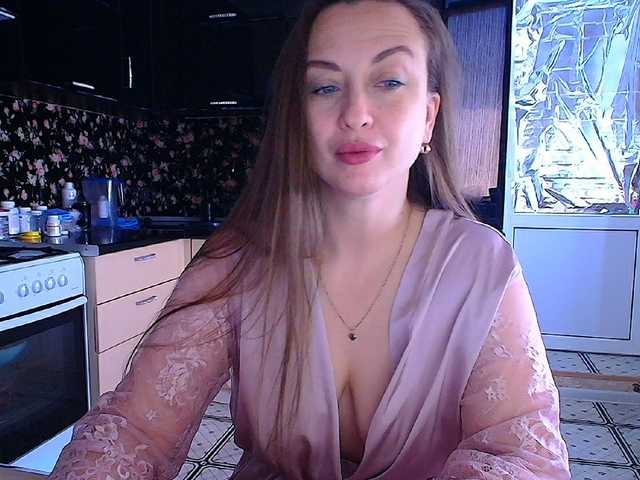 Redfox777 live cam on BongaCams