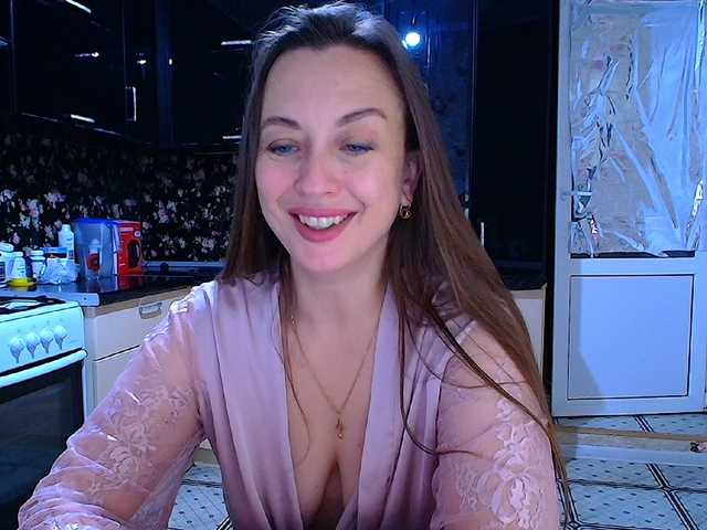 Redfox777 live cam on BongaCams