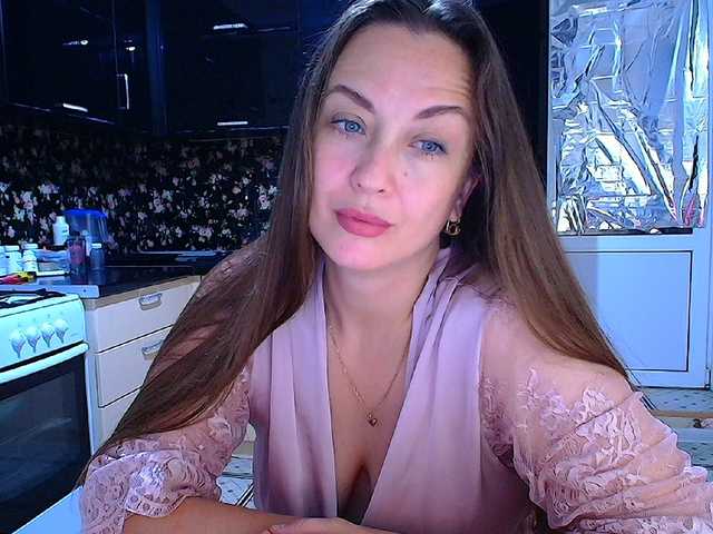 Redfox777 live cam on 