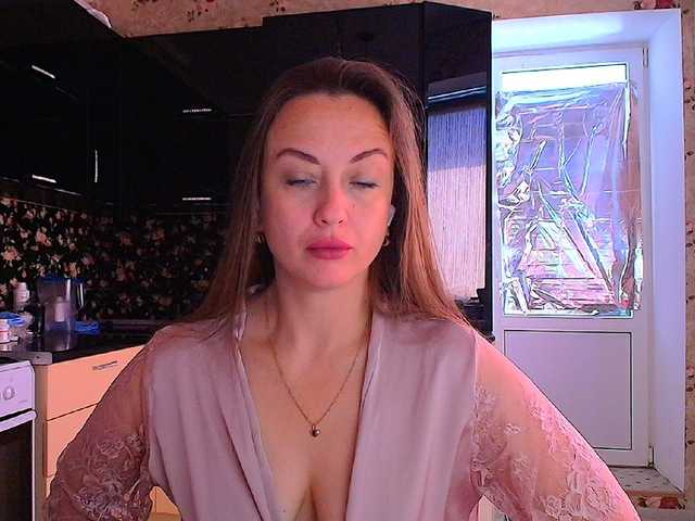 Redfox777 live cam on BongaCams