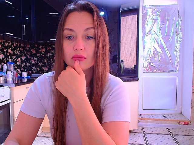 Redfox777 live cam on BongaCams