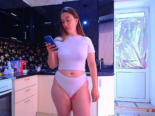 Redfox777 live cam on BongaCams
