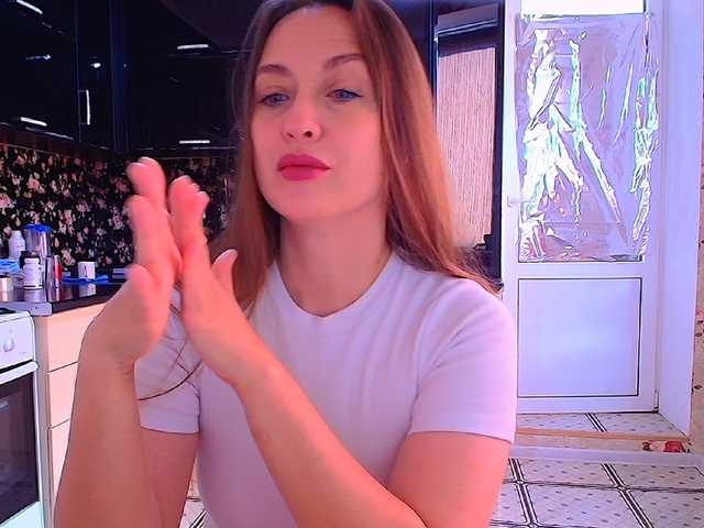 Redfox777 live cam on BongaCams