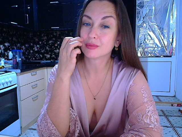 Redfox777 live cam on 