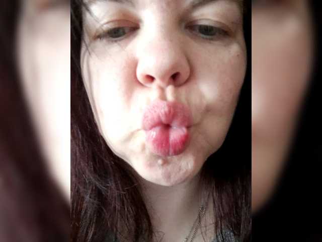 SweetDimond5 live cam on BongaCams