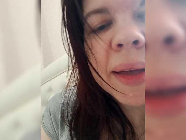 SweetDimond5 live cam on BongaCams