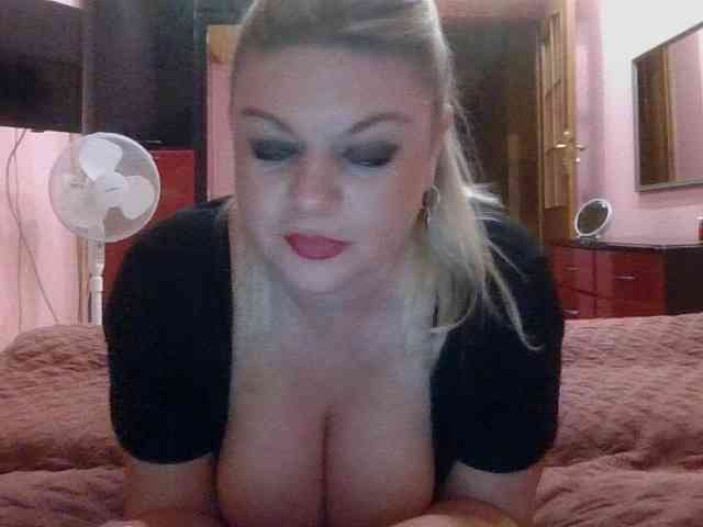 BellaX999 webcam