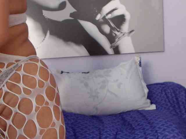 AwesomeAlicia webcam