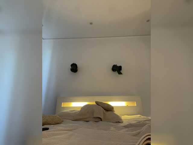sura97 live cam on BongaCams