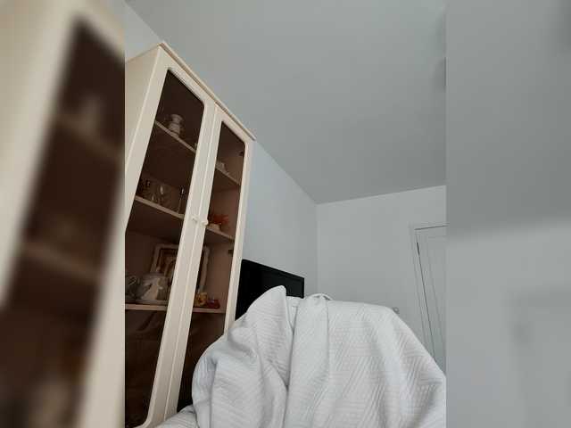 sura97's BongaCams show and profile