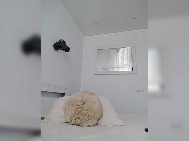 sura97 live cam on BongaCams