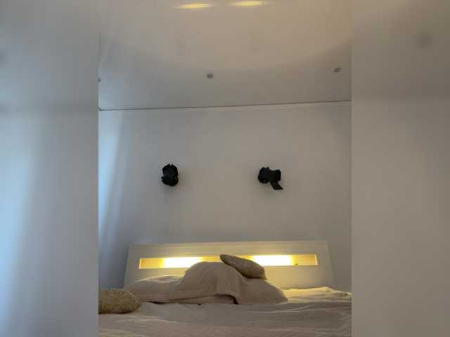 sura97 live cam on BongaCams