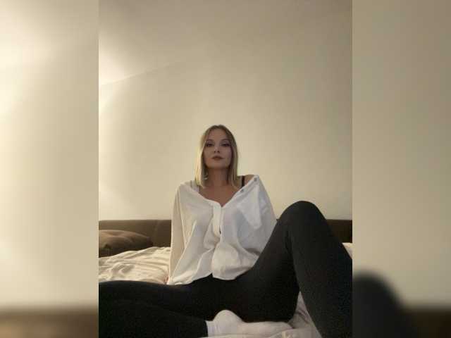 Live трансляция Stellar_111 - slutnetki.online