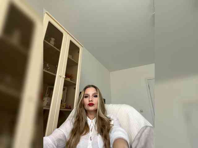 sura97 Live Webcam on BongaCams