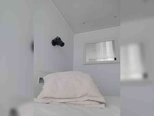 sura97 Sex Cam Show