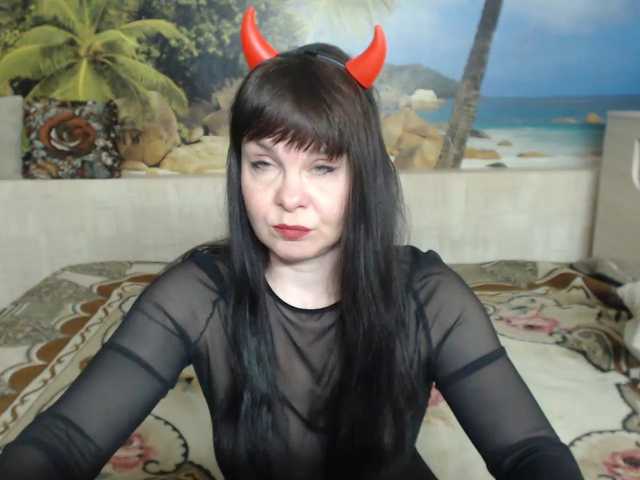 Aphelandrina live cam on BongaCams