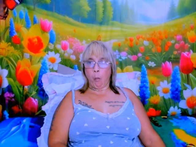 indianroxy live cam on BongaCams