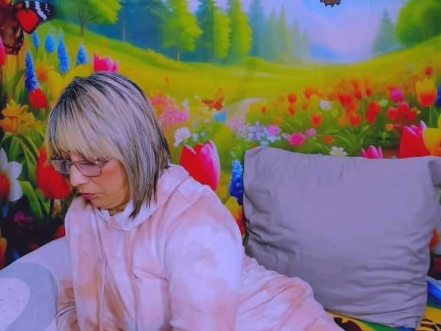 indianroxy live cam on BongaCams