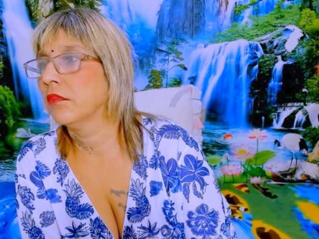 indianroxy live cam