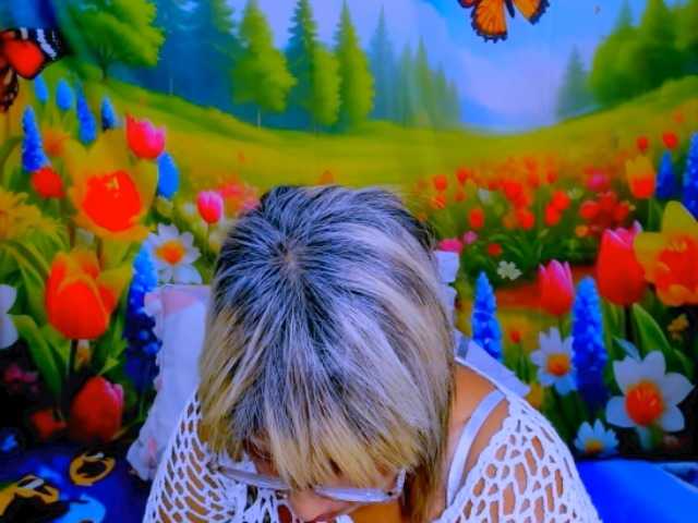 indianroxy live cam preview