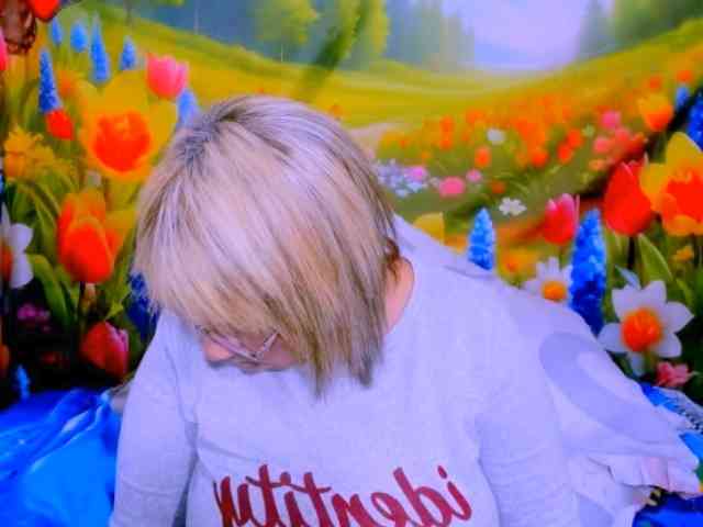 indianroxy webcam