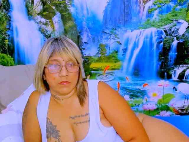 indianroxy indianroxy