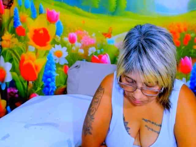 indianroxy indianroxy