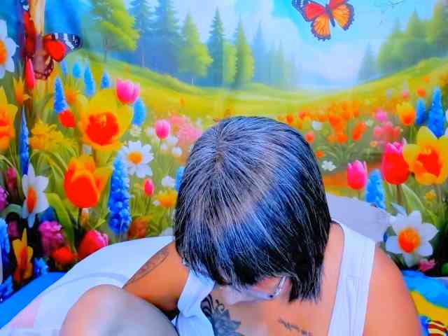 indianroxy webcam