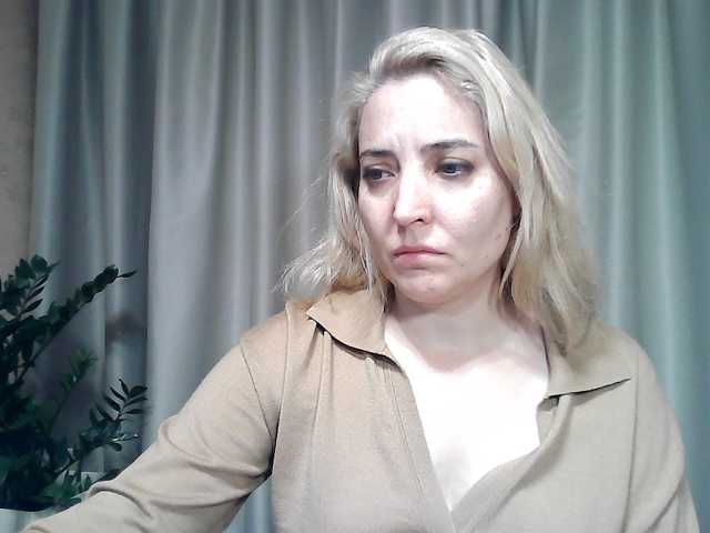 mariska-kiska live cam on BongaCams