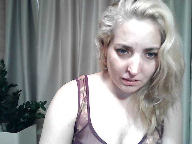 mariska-kiska live cam on UnifiedCams