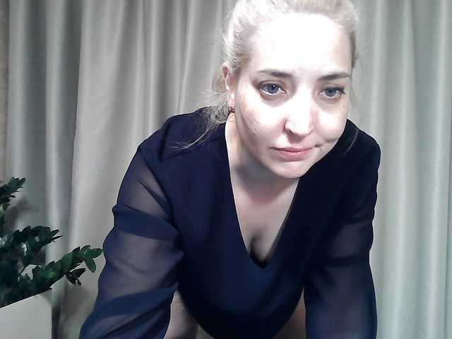 mariska-kiska live cam on BongaCams