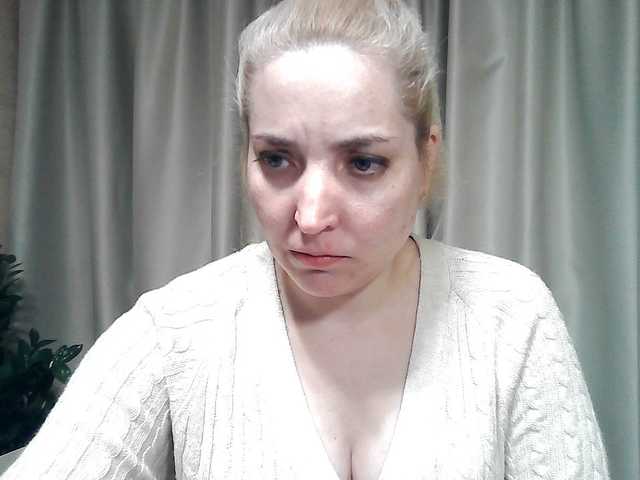 mariska-kiska's BongaCams show and profile