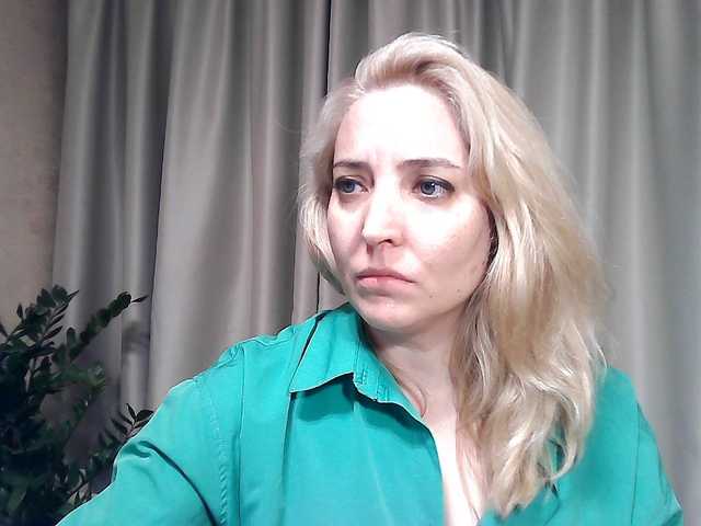 mariska-kiska live cam on BongaCams