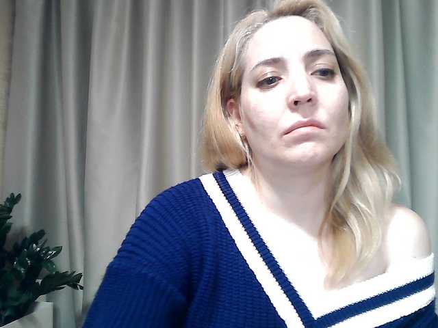 mariska-kiska's BongaCams show and profile