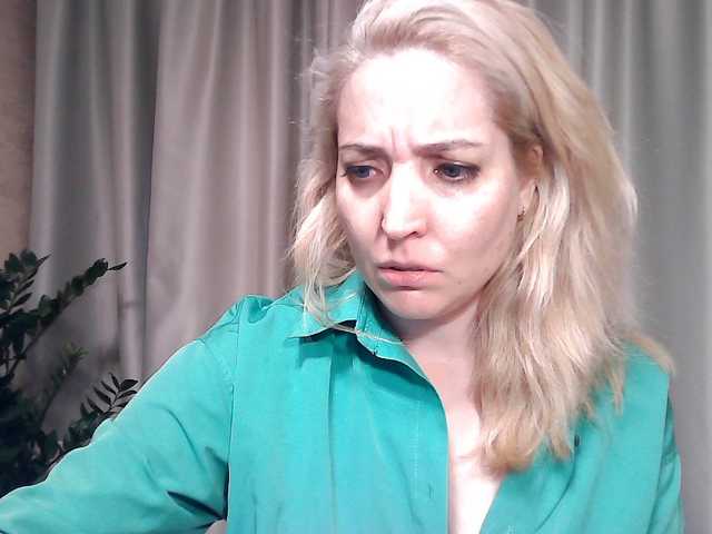 mariska-kiska live cam on BongaCams