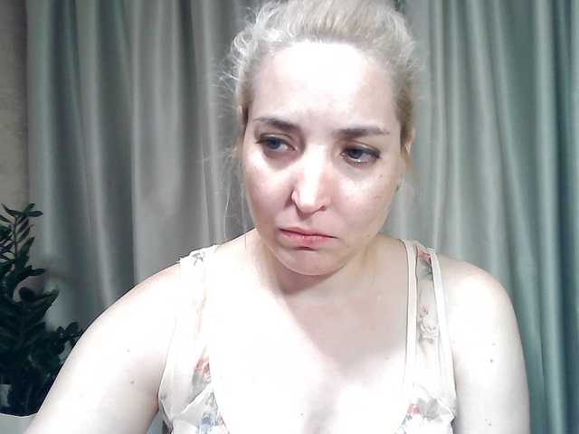 mariska-kiska live cam on BongaCams